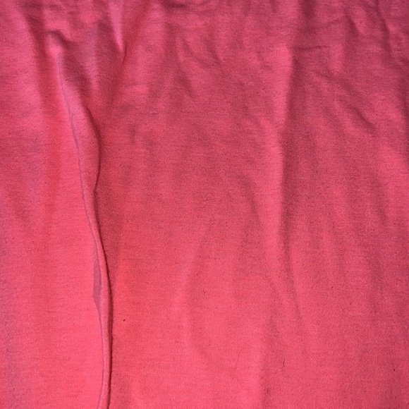 V neck bright pink coloring - Picture 3 of 4